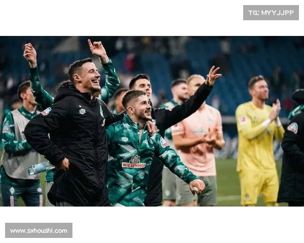 德甲球衣广告背后的商业价值与球队形象塑造分析 德甲球衣广告背后的商业价值与球队形象塑造分析